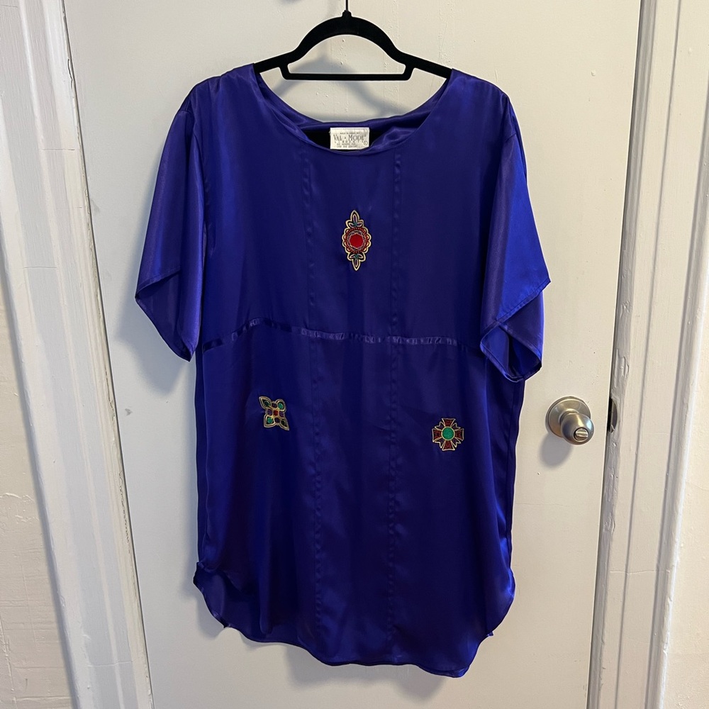 Chic vintage purple nightie
